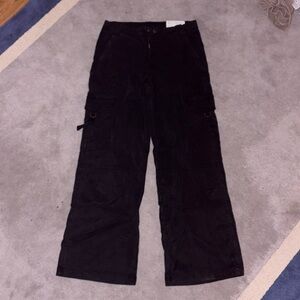 Black American Eagle Cargo Pants